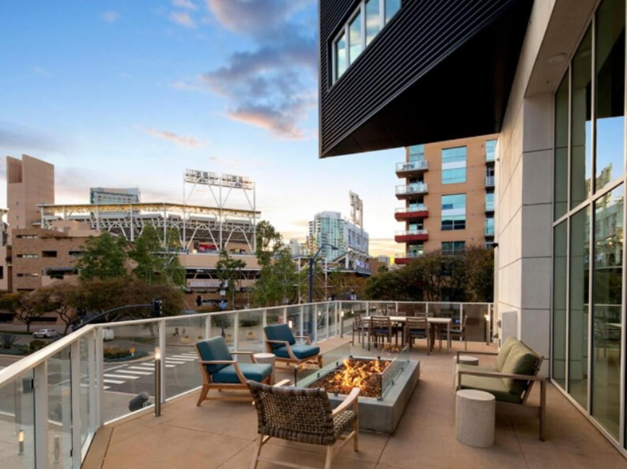 Stunning Apartment By Petco Park! San Diego Luaran gambar